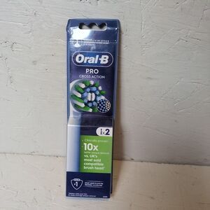 Oral-B Pro 2 Count Pack Cross Action Replacement Toothbrush Heads